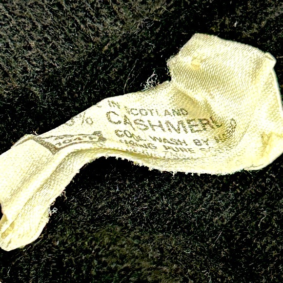 New Bundled Cashmere Sweater and Pants Bundled Set - Picture 5 of 7